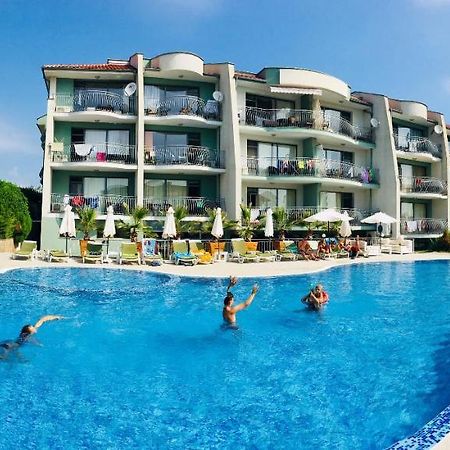 Gardenia Suites Sozopol Bagian luar foto