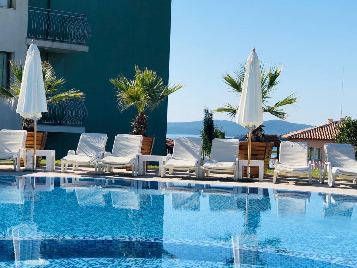 Gardenia Suites Sozopol Bagian luar foto