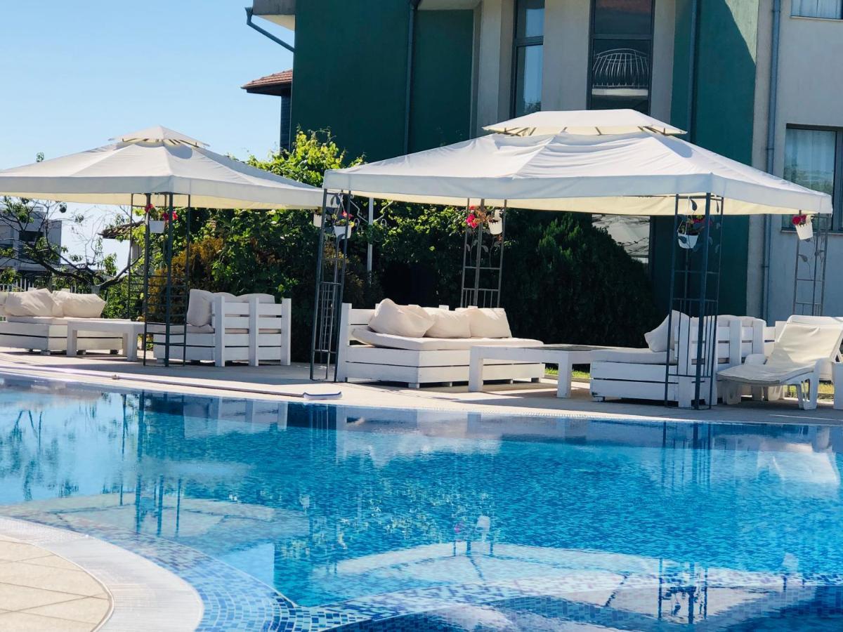 Gardenia Suites Sozopol Bagian luar foto
