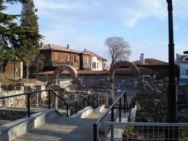 Gardenia Suites Sozopol Bagian luar foto
