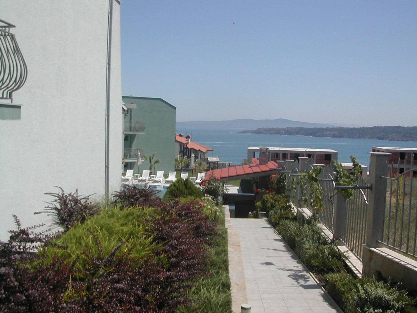 Gardenia Suites Sozopol Bagian luar foto