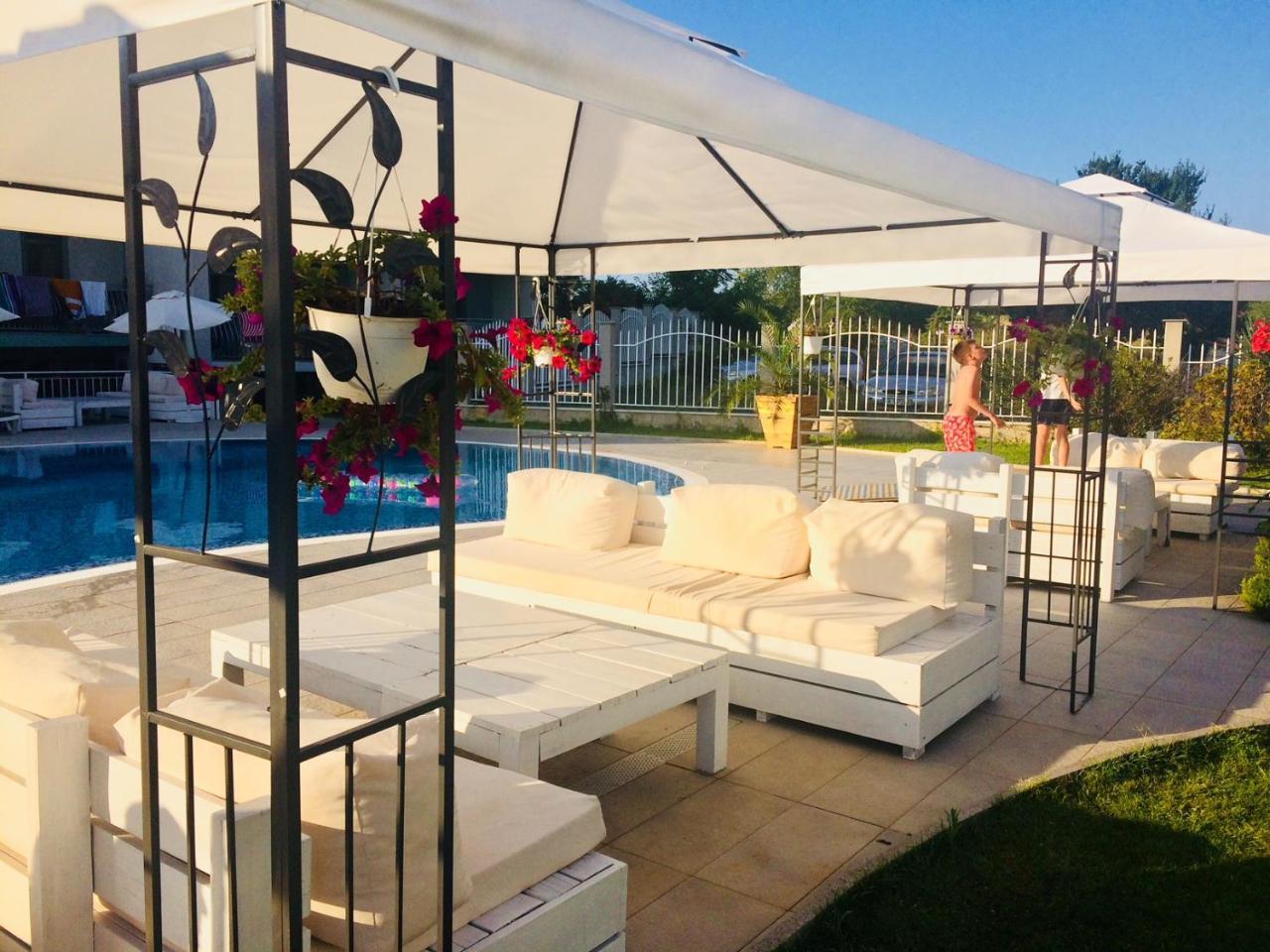 Gardenia Suites Sozopol Bagian luar foto