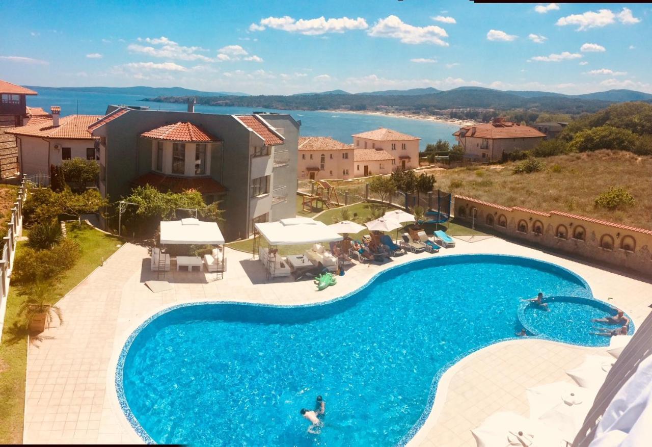 Gardenia Suites Sozopol Bagian luar foto
