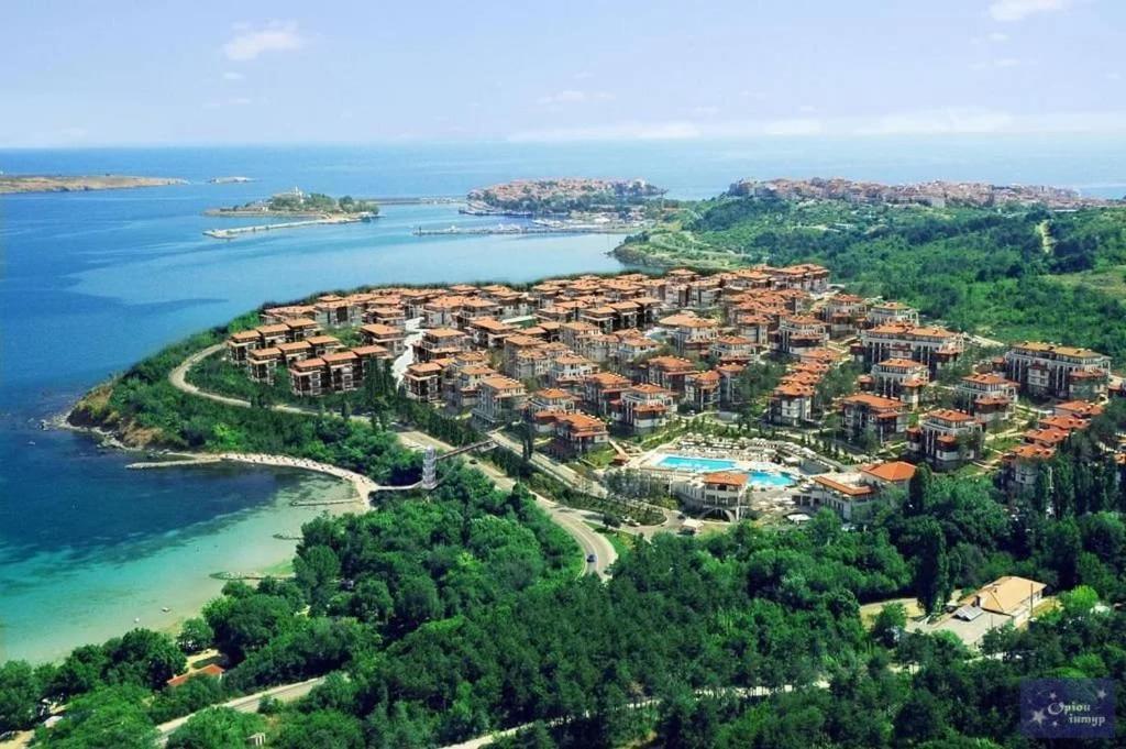 Gardenia Suites Sozopol Bagian luar foto