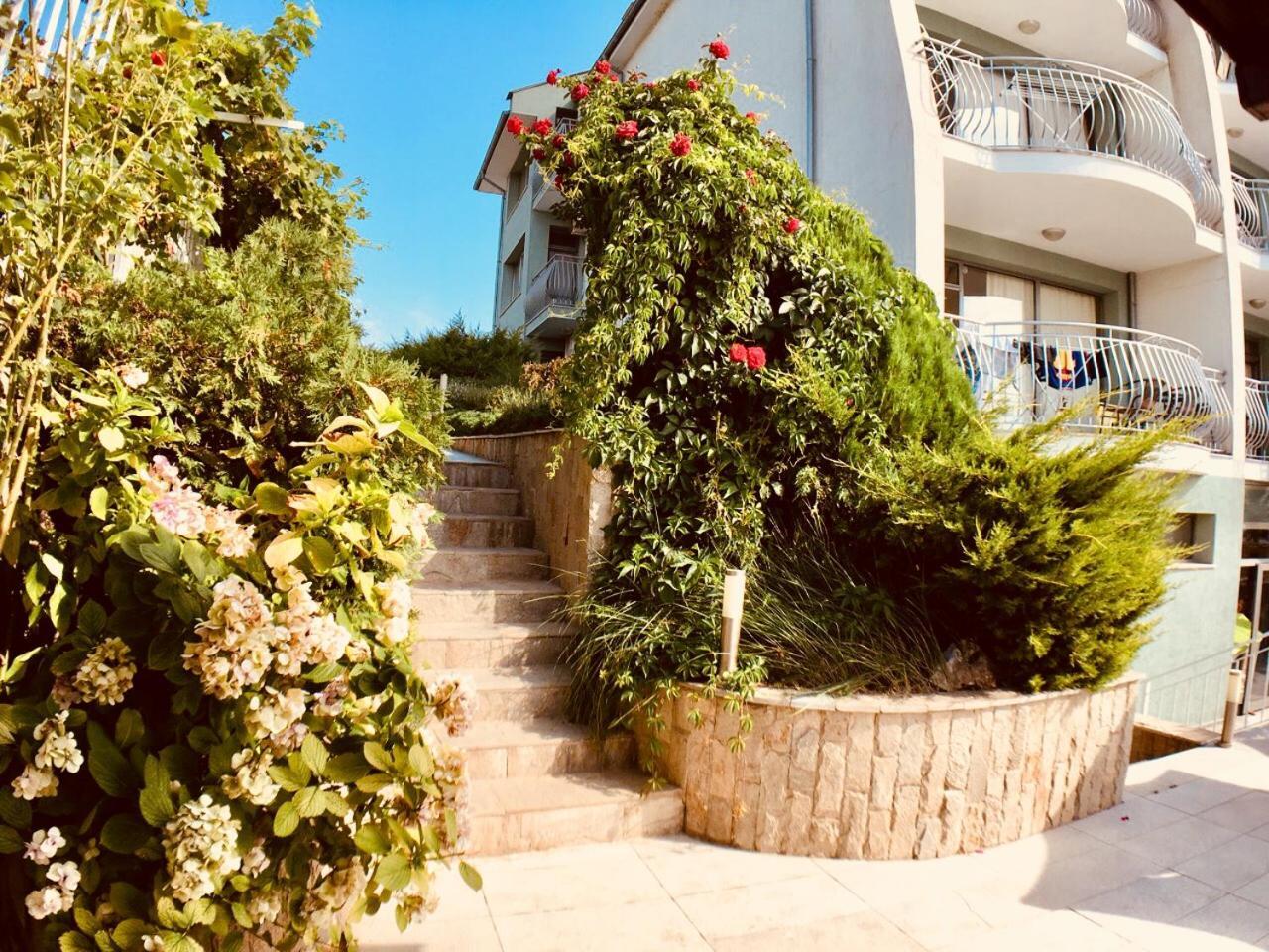 Gardenia Suites Sozopol Bagian luar foto