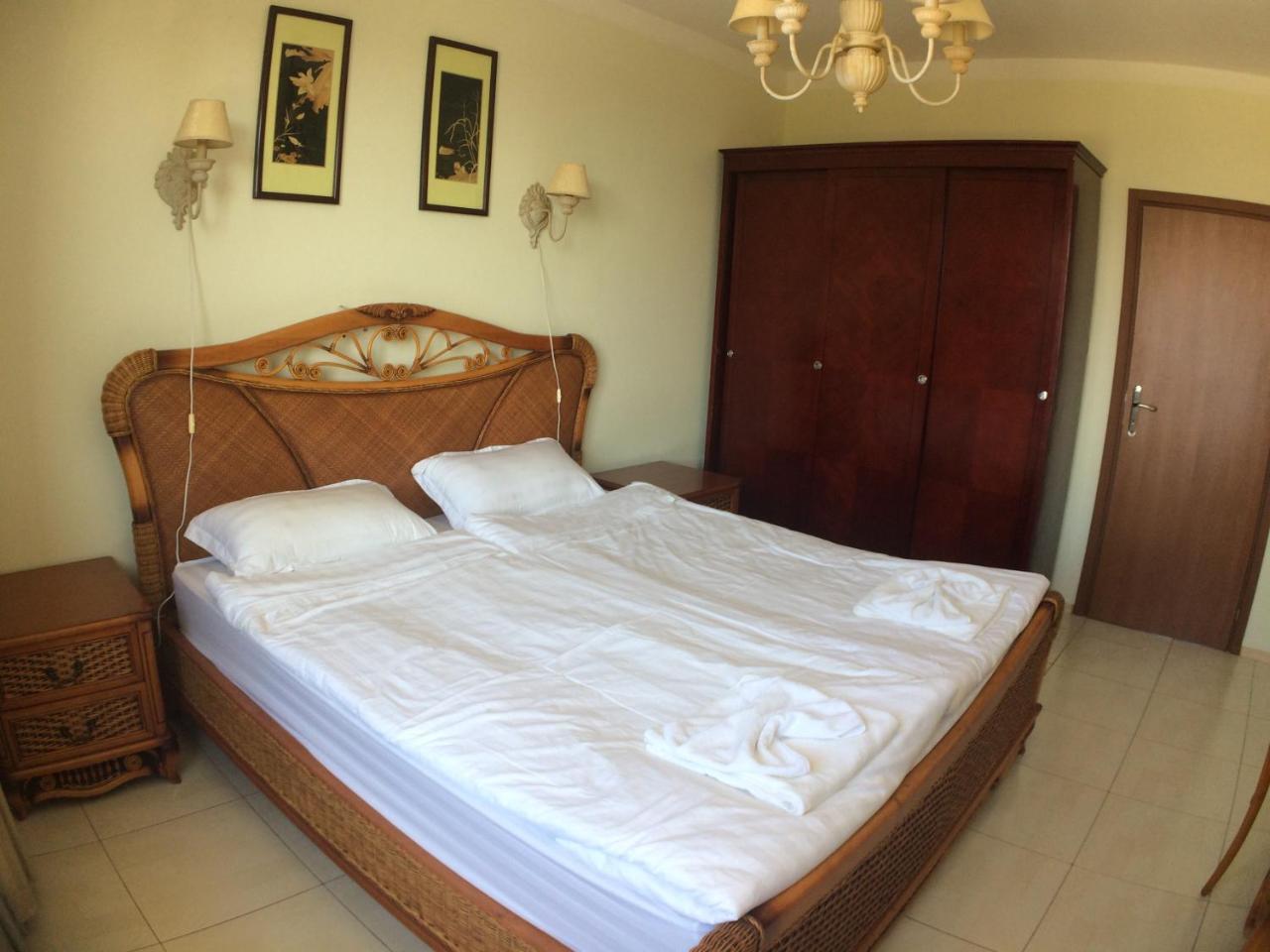 Gardenia Suites Sozopol Bagian luar foto